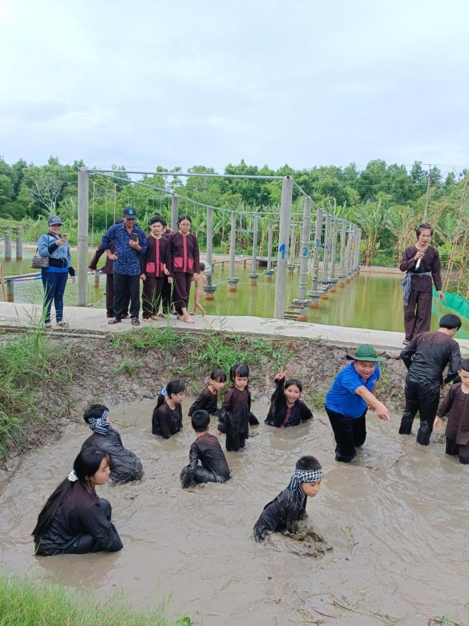Bungalow - Farmstay Hoa Rung U Minh Ca Mau Экстерьер фото